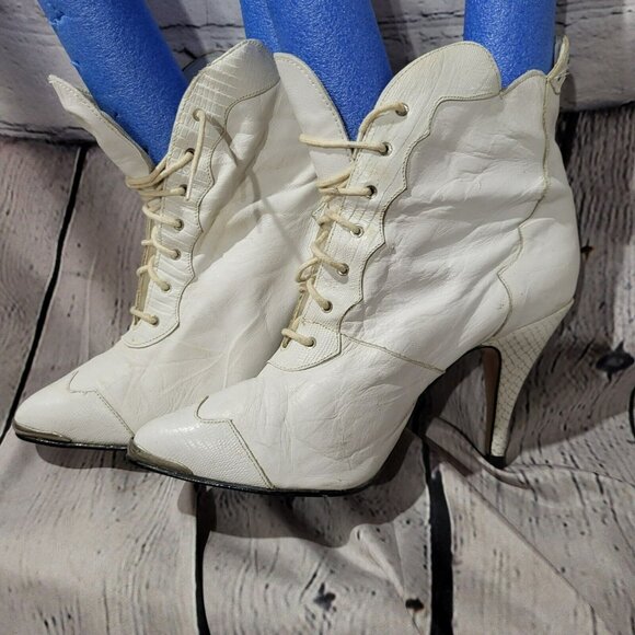 Vintage Granny Boots Soft Leather White Cream Sz 8.5 Victorian Wedding - Picture 4 of 7